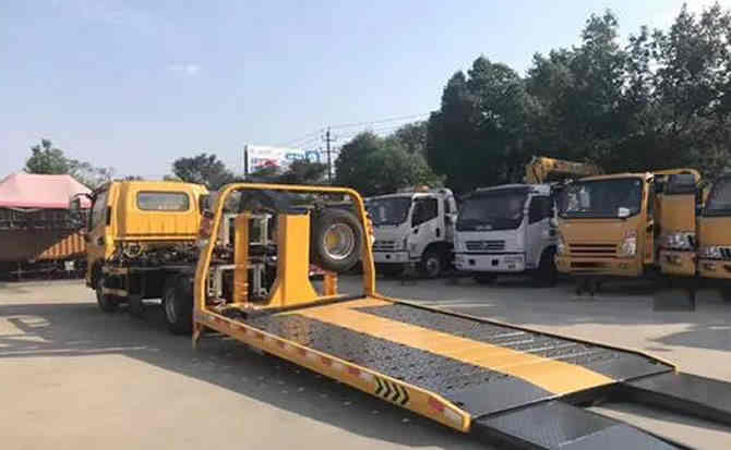 宁洱汽车中途维修案例